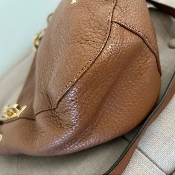 Authentic Michael Kors Leather Crossbody Shoulder Bag - Picture 10 of 10